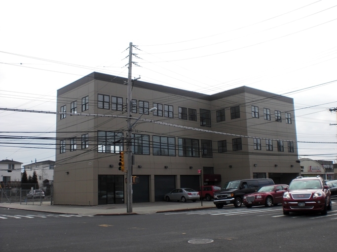 2000 Hylan Blvd, Staten Island, NY en alquiler - Foto del edificio - Imagen 3 de 28