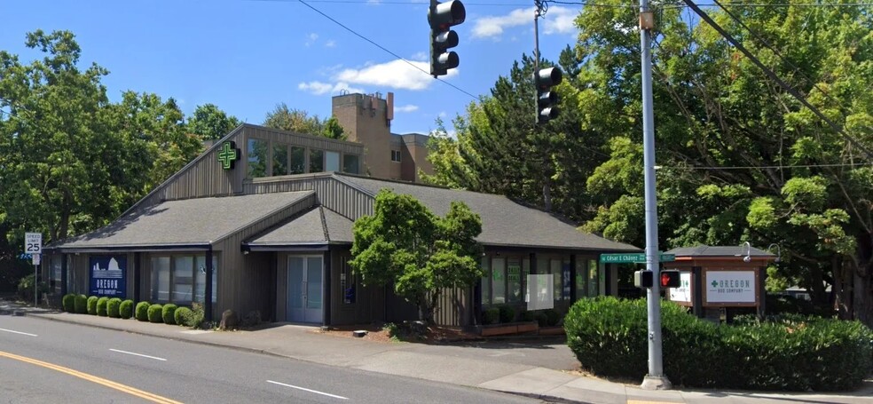 4509-4511 SE Cesar E Chavez Blvd, Portland, OR en venta - Foto del edificio - Imagen 3 de 7