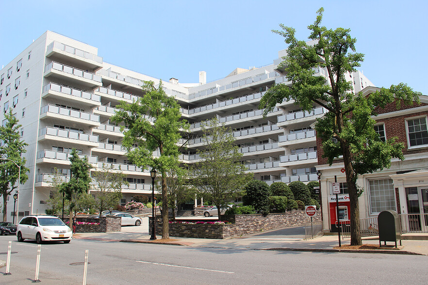 300 Martine Ave, White Plains, NY en alquiler - Foto del edificio - Imagen 2 de 6