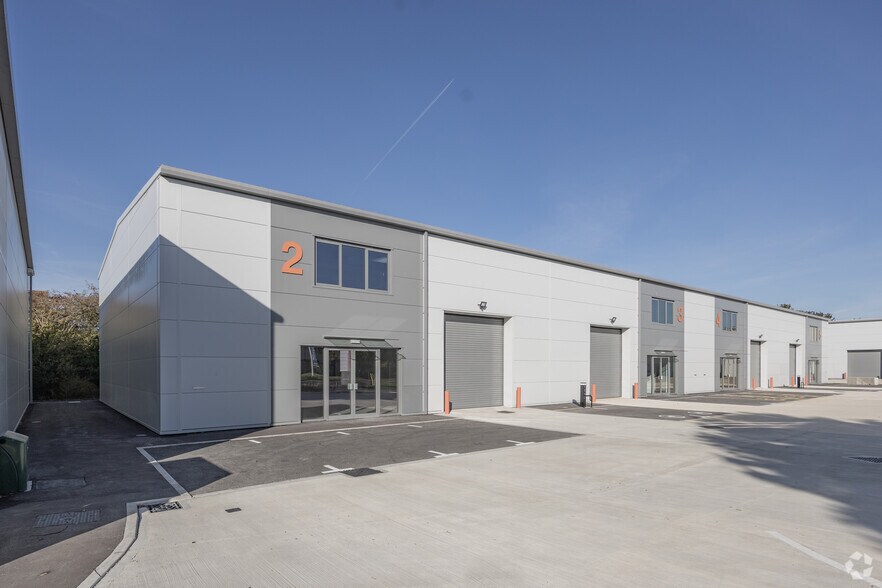 Faraday Rd, Swindon en venta - Foto principal - Imagen 3 de 4