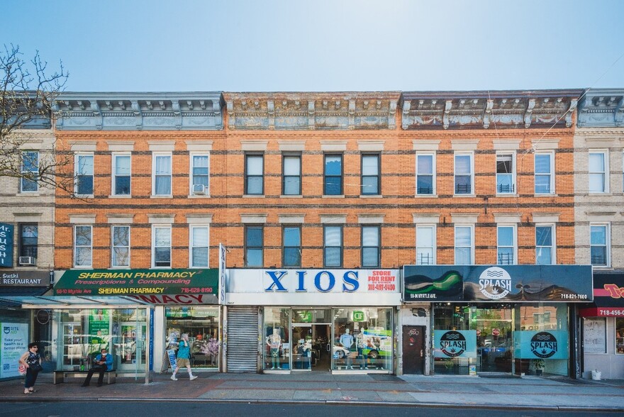 58-08 Myrtle Ave, Flushing, NY en alquiler - Foto del edificio - Imagen 2 de 3