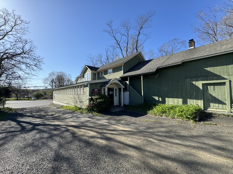 142 Main St N, Southbury, CT en venta - Foto principal - Imagen 2 de 7