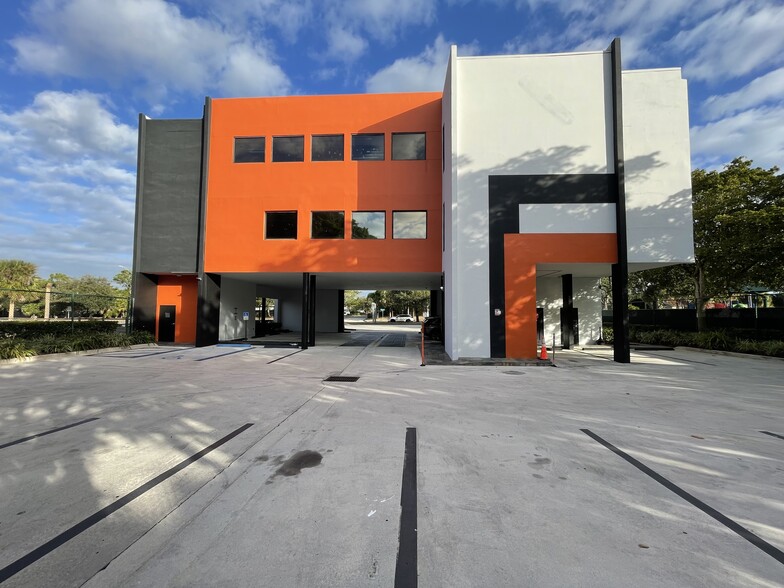 1000 Southern Blvd, West Palm Beach, FL en venta - Foto del edificio - Imagen 3 de 15