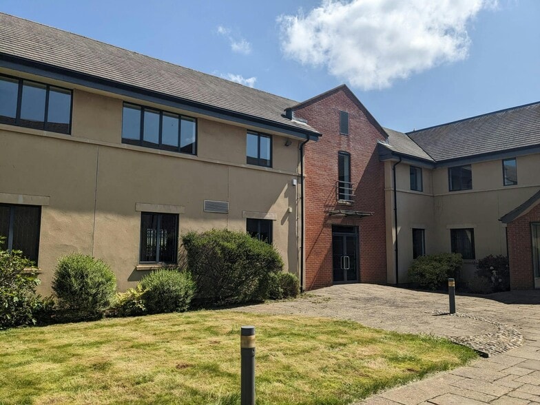 Lancaster Pl, Swindon en alquiler - Foto del edificio - Imagen 3 de 4