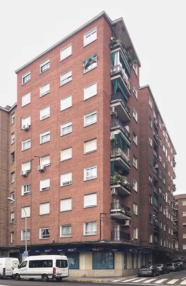 Más detalles de Calle Conde Peromoro, 1, Talavera de la Reina - Edificio residencial​ en venta