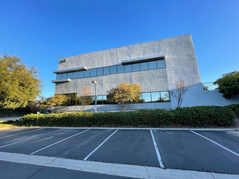 660 N Diamond Bar Blvd, Diamond Bar, CA en alquiler - Foto del edificio - Imagen 3 de 20