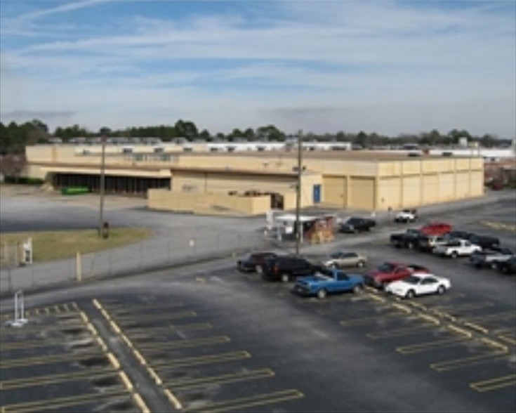 701-703 N Forrest St, Valdosta, GA en venta - Foto principal - Imagen 1 de 28