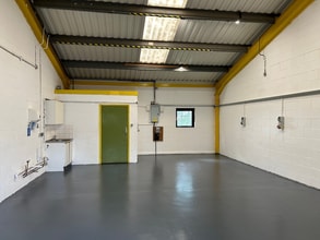 5A-5F Carlisle Rd, Brampton en alquiler Foto del interior- Imagen 1 de 5