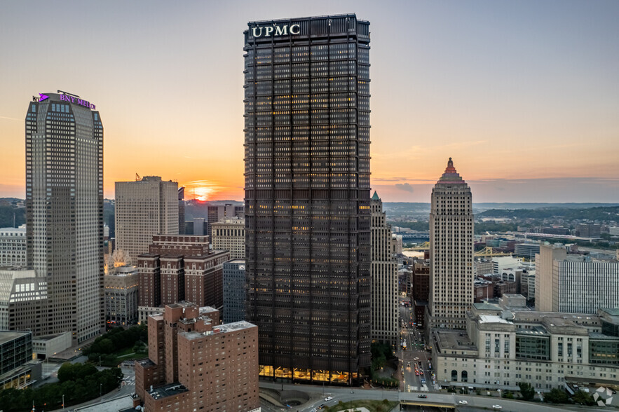 600 Grant St, Pittsburgh, PA en alquiler - Foto del edificio - Imagen 3 de 9