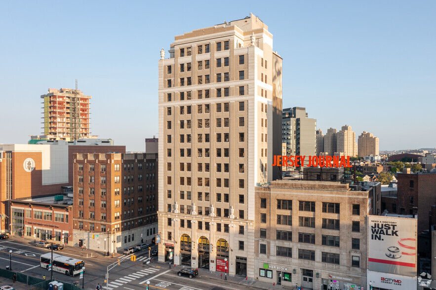 26 Journal Square, Jersey City, NJ en alquiler - Foto del edificio - Imagen 1 de 15