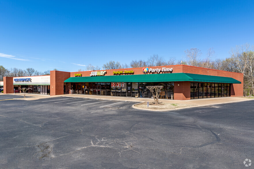 601-605 S Aspen Ave, Broken Arrow, OK en alquiler - Foto del edificio - Imagen 1 de 3