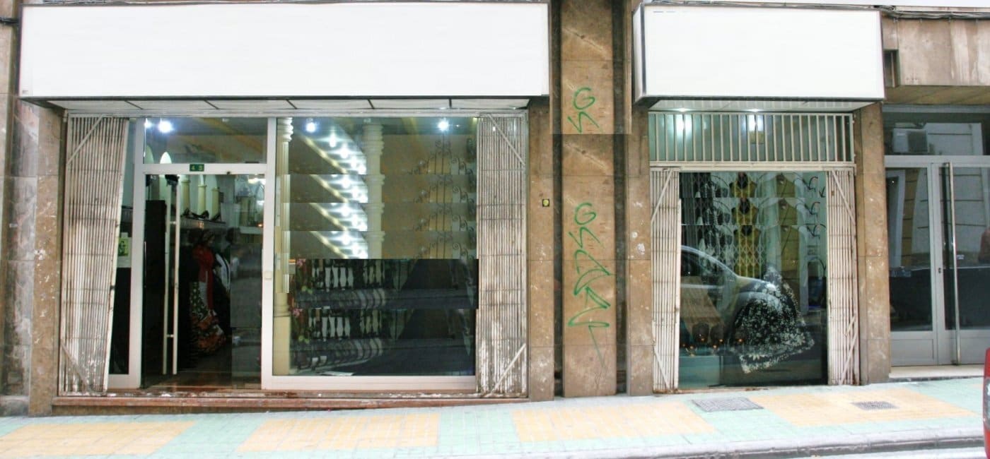 Alicante, ALI 03001 - - - Foto del interior - Image 1 of 3