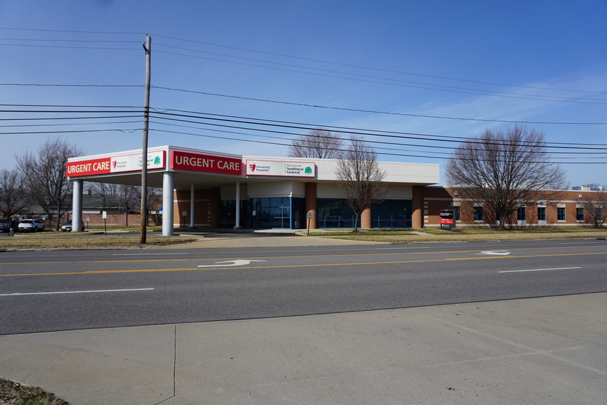 15900 Snow Rd, Brook Park, OH en alquiler - Foto del edificio - Imagen 3 de 39