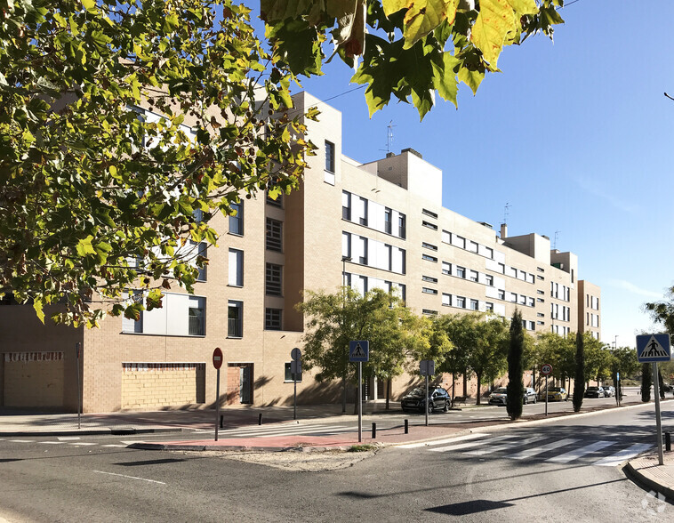 Avenida de Claudio Coello, 1, Torrejón De Ardoz, Madrid en venta - Foto del edificio - Imagen 2 de 2