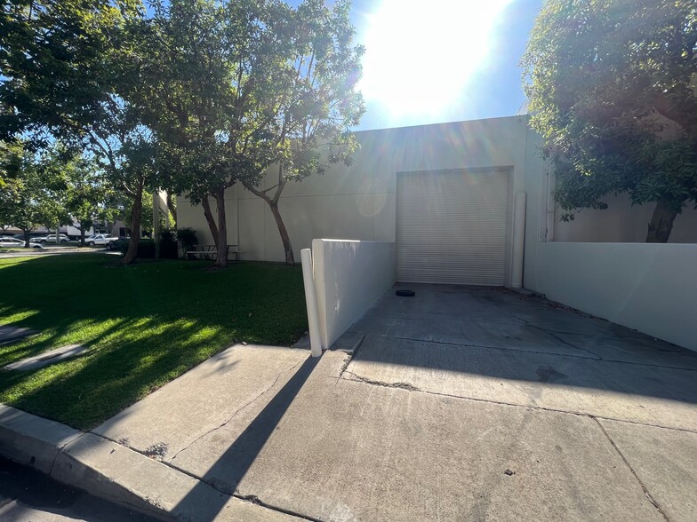 5462 Diaz St, Irwindale, CA en alquiler - Foto del edificio - Imagen 2 de 9