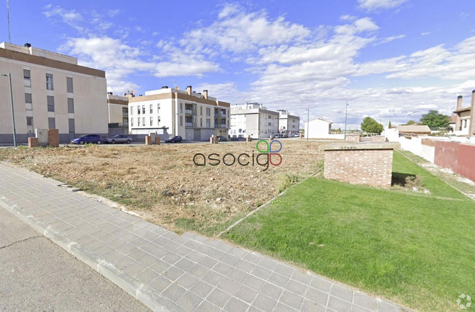 Calle Perdigote, 1, Marchamalo, Guadalajara en venta Foto principal- Imagen 1 de 1