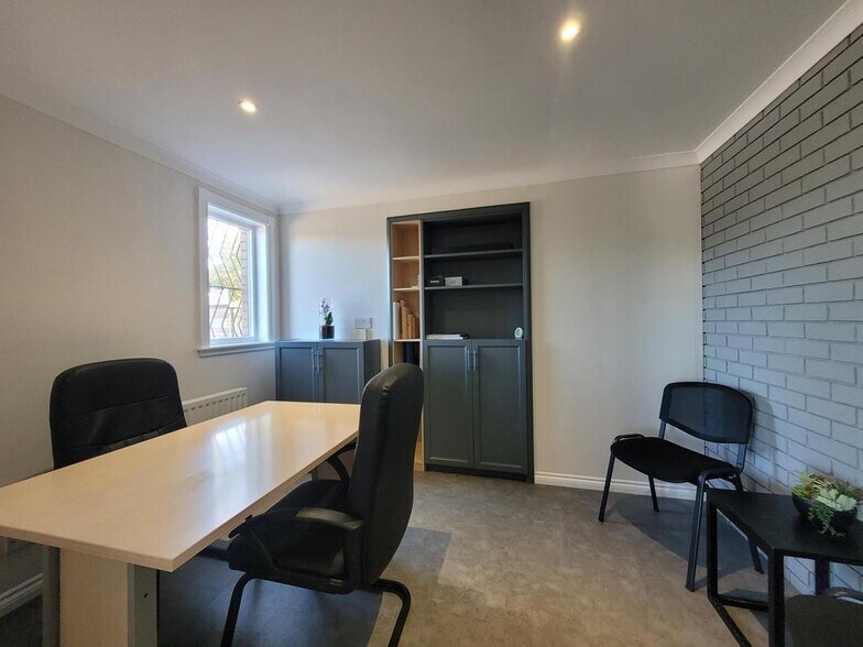 Unit 22 Bog Road Industrial Estate, Laurieston, Falkirk en venta - Foto del edificio - Imagen 2 de 10