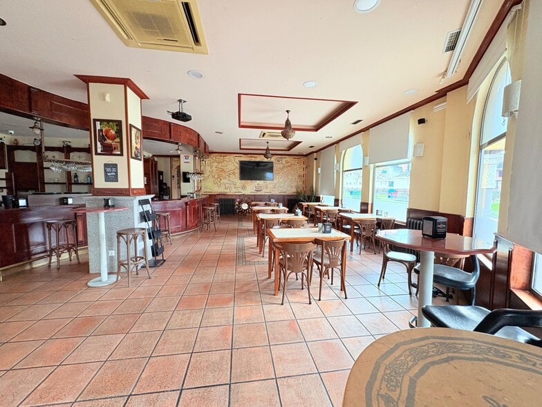 Local en Camponaraya en venta - Foto del edificio - Imagen 3 de 20