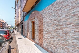 Más detalles de La Vega, 81, San Martín del Rey Aurelio - Local en venta