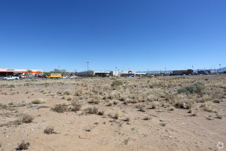 Highway 6, Los Lunas, NM en alquiler - Foto del edificio - Imagen 1 de 3