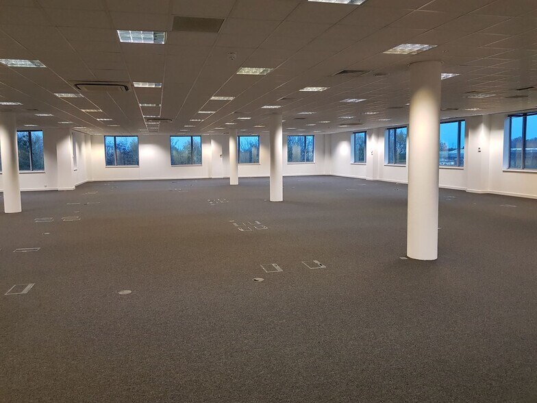 2 Cowley Rd, Cambridge en alquiler - Foto del interior - Imagen 2 de 3