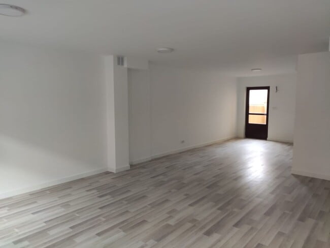 Más detalles de Oficina en alquiler