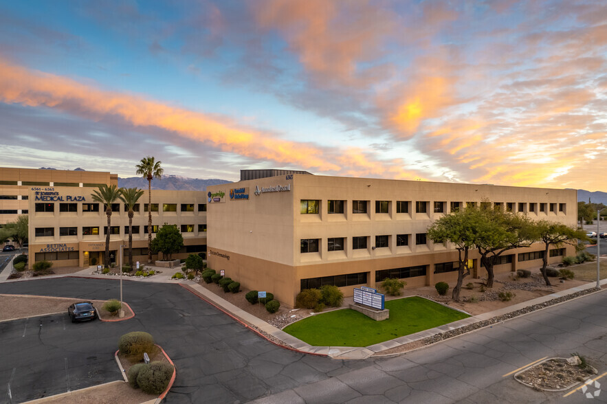 6565 E Carondelet Dr, Tucson, AZ en alquiler - Foto del edificio - Imagen 1 de 7