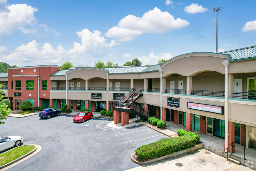 560 Thornton Rd, Lithia Springs, GA en alquiler - Foto del edificio - Imagen 1 de 8