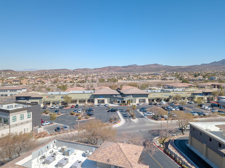 2550 Anthem Village Dr, Henderson, NV en alquiler - Foto del edificio - Imagen 2 de 37