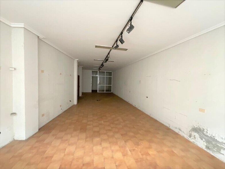 Local en Astorga, León en venta - Foto del edificio - Imagen 2 de 17