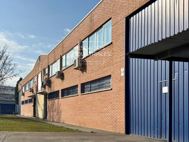 Más detalles de Calle Cuba, 3 (G), Alcalá de Henares - Nave en venta