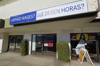 14435 Sherman Way, Van Nuys, CA en alquiler Foto del edificio- Imagen 1 de 4