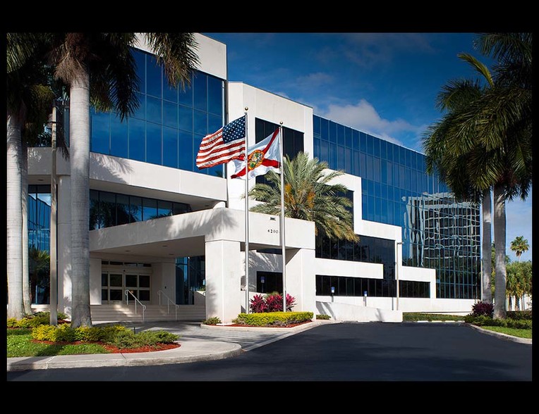 4200 Northcorp Pky, Palm Beach Gardens, FL en alquiler - Foto principal - Imagen 1 de 14