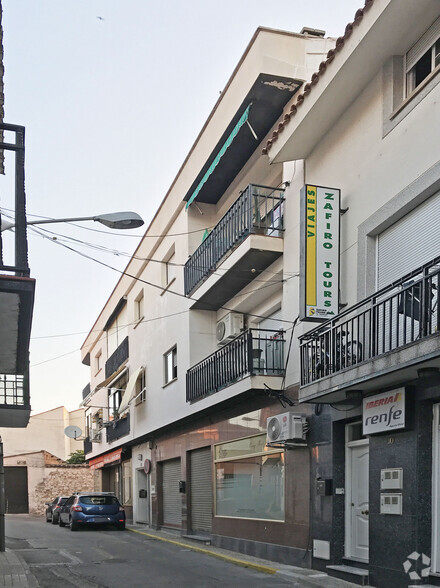 Calle Mercado, 12, Campo Real, Madrid en venta - Foto del edificio - Imagen 2 de 2