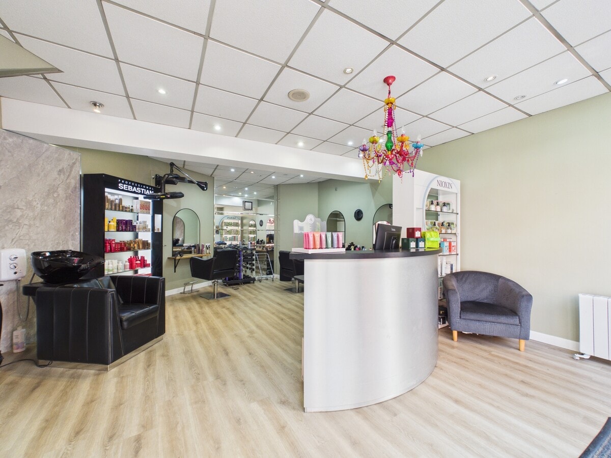 12-14 Church Crescent, Dumfries, DGY DG1 1DF - Unidad 12-14 - - Foto del interior - Image 2 of 5