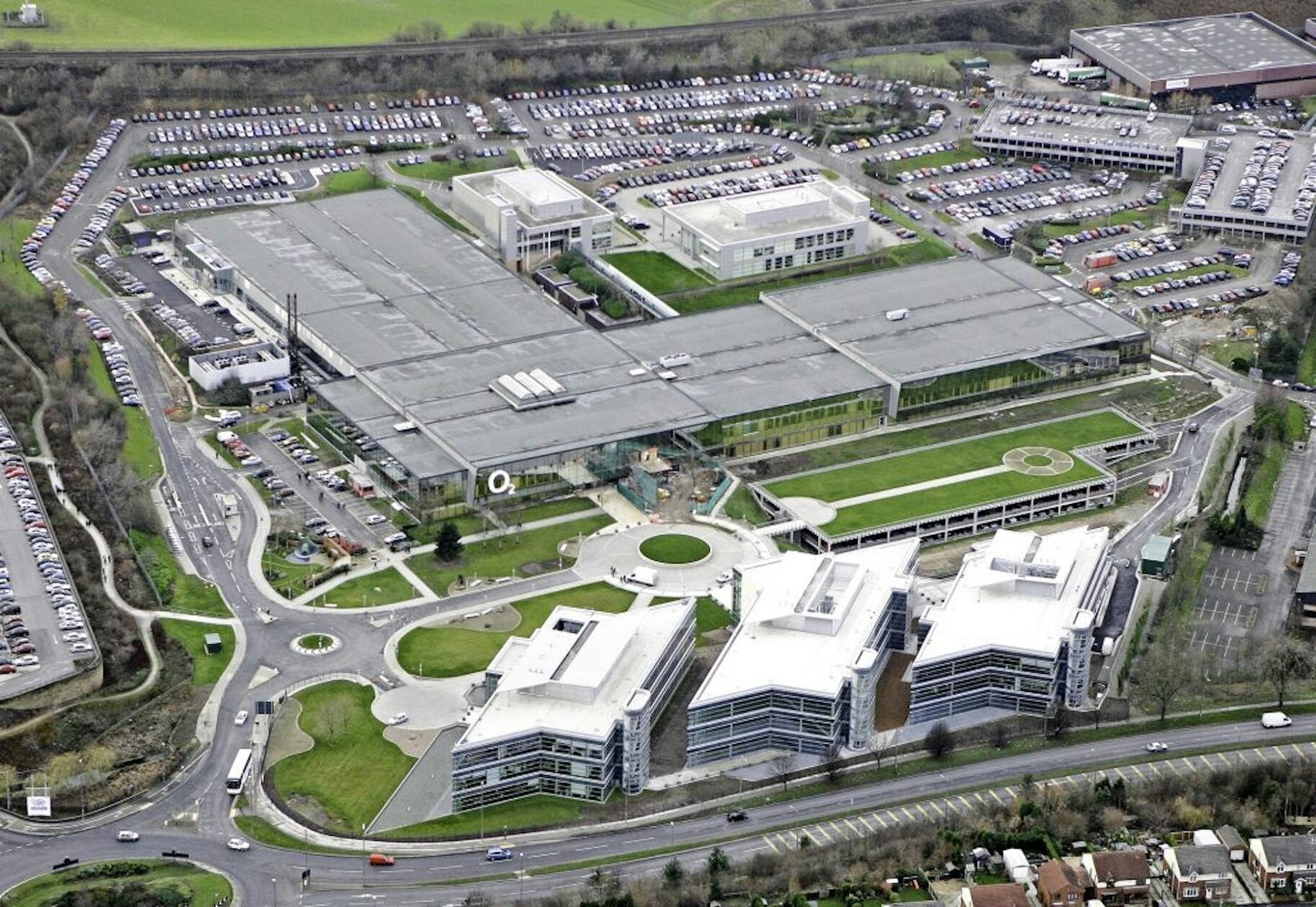 2 Millshaw Park Ln, Leeds en alquiler Vista aérea- Imagen 1 de 8