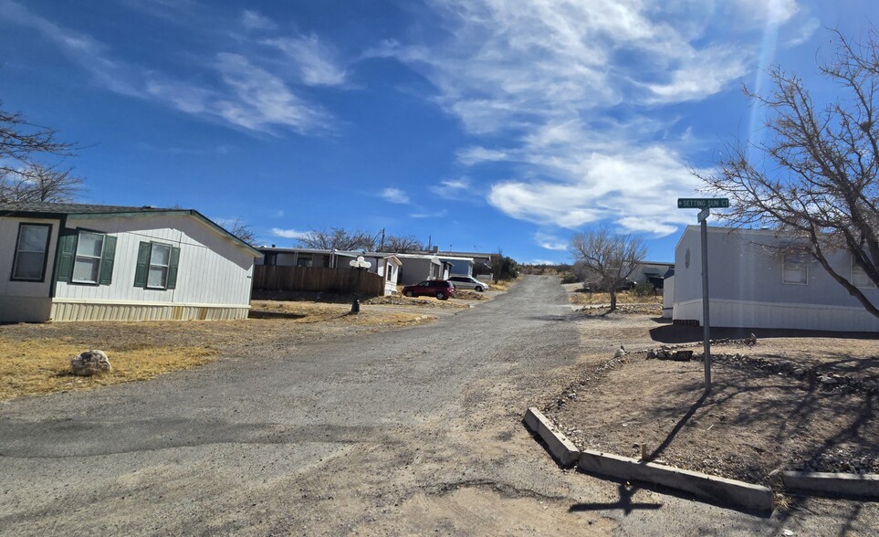 617 W Setting Sun Ct, Tombstone, AZ en venta - Foto del edificio - Imagen 2 de 20