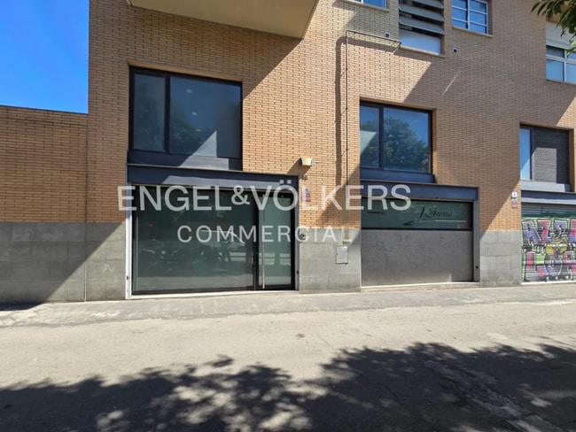 Más detalles de Carrer de Sant Adrià, 43, Barcelona - Edificio residencial​ en venta