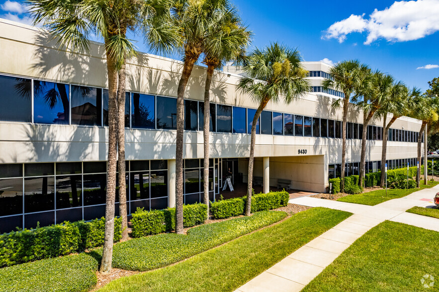 9430 Turkey Lake Rd, Orlando, FL en alquiler - Foto del edificio - Imagen 1 de 7