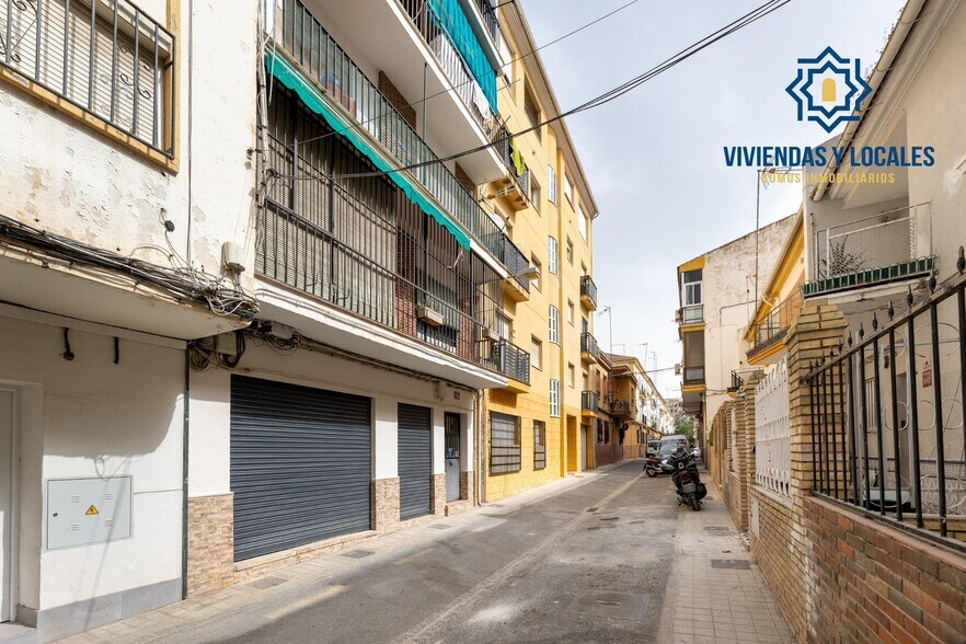 Calle Gras y Granollers, 16, Granada, Granada en venta - Foto del edificio - Imagen 1 de 15