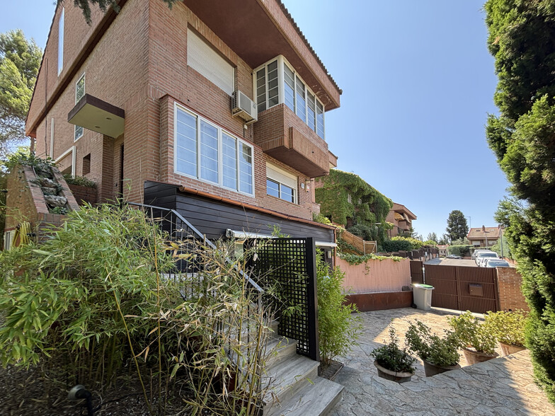 Calle Cuatro Pinos, 33, Pozuelo de Alarcón, Madrid en alquiler - Foto del edificio - Imagen 2 de 28