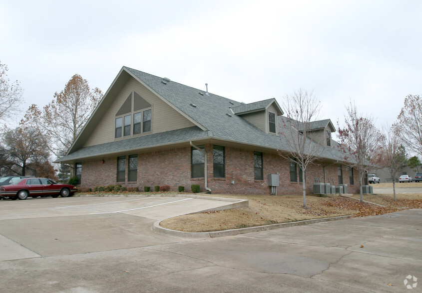 1601 E Medical Center Dr, Edmond, OK en alquiler - Foto del edificio - Imagen 3 de 11