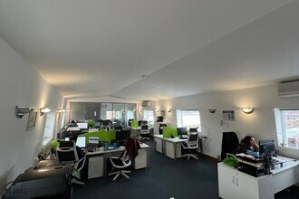 63-77 Milford Rd, Reading en alquiler Foto del interior- Imagen 1 de 6