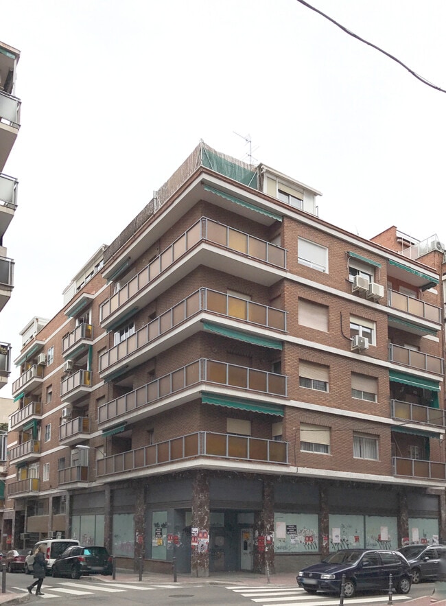 Más detalles de Calle De Luis Cabrera, 92, Madrid - Local en alquiler