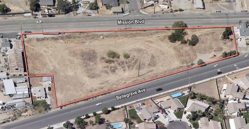 9300 Mission Blvd, Jurupa Valley, CA en venta - Foto del edificio - Imagen 1 de 3