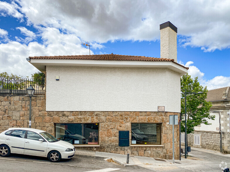 Calle San Francisco de Asís, 6, Guadarrama, Madrid en alquiler - Foto del edificio - Imagen 2 de 3