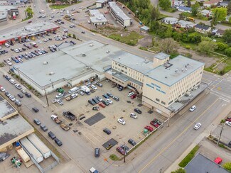 Más detalles de 1669 Victoria St, Prince George, BC - Oficina en venta