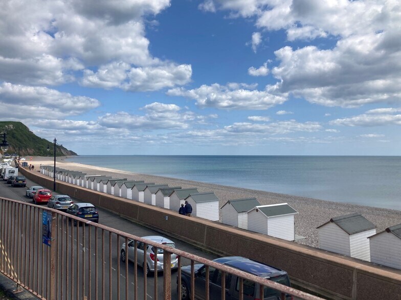 1 Fosse Way Ct, Seaton en venta - Foto del edificio - Imagen 3 de 3