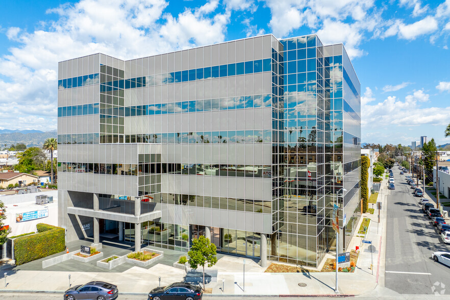 4640 Lankershim Blvd, North Hollywood, CA en alquiler - Foto del edificio - Imagen 1 de 4