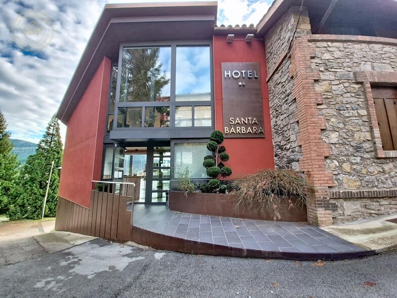 Carrer Economat, 4, Cercs, Barcelona en venta - Foto del edificio - Imagen 2 de 43